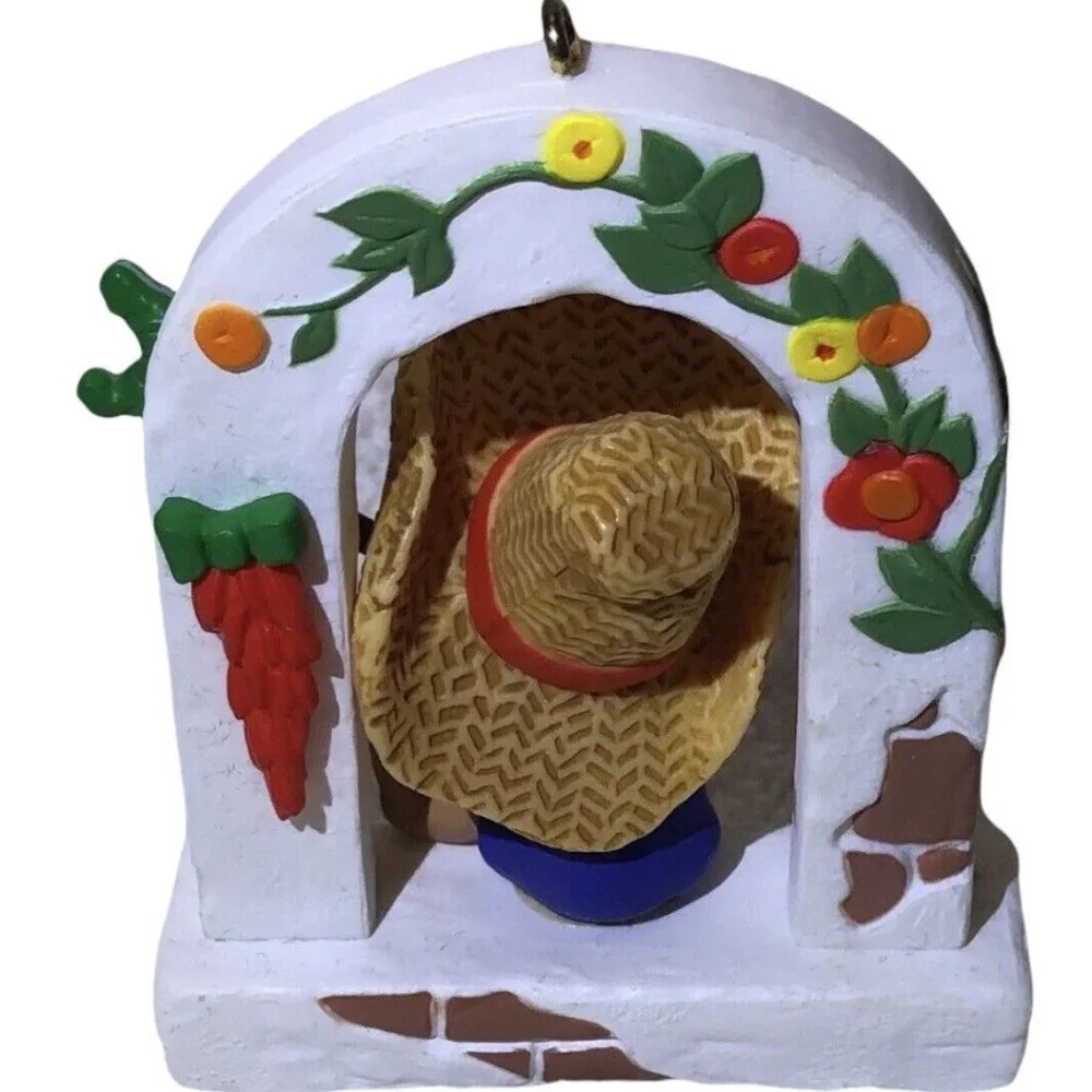 Hallmark 1985 Windows OF The World 1st Series Feliz Navidad‎ 3”Ornament NIB